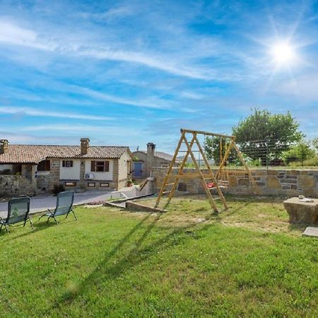 Guesthouse Gospodi Cerovlje 외부 사진